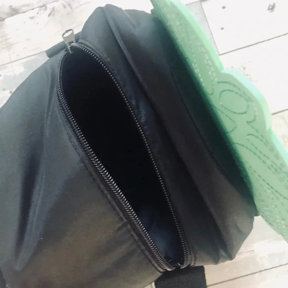 🍍Victoria’s Secret Pineapple Cooler Tote - Picture 6 of 7